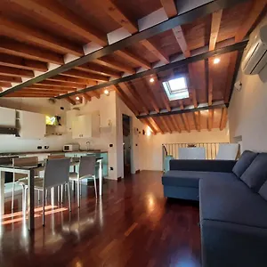 Sui Tetti Di Appartamento Parma